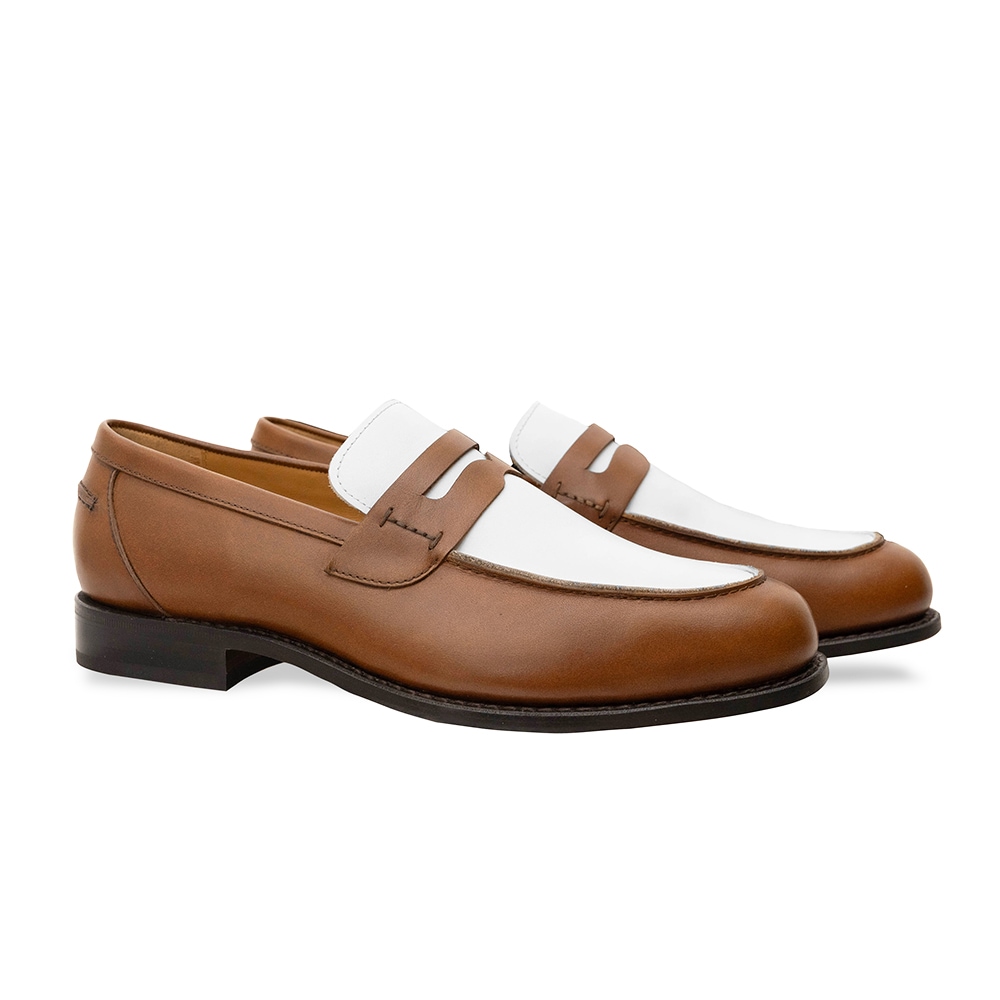 メンズ革靴ローファーコニャック